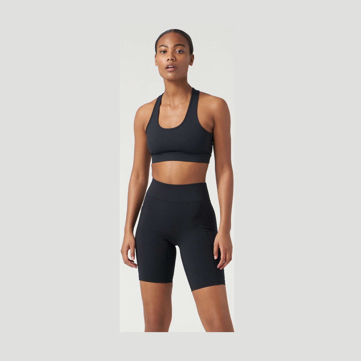 Bandier High Waisted Center Stage Pocket Short