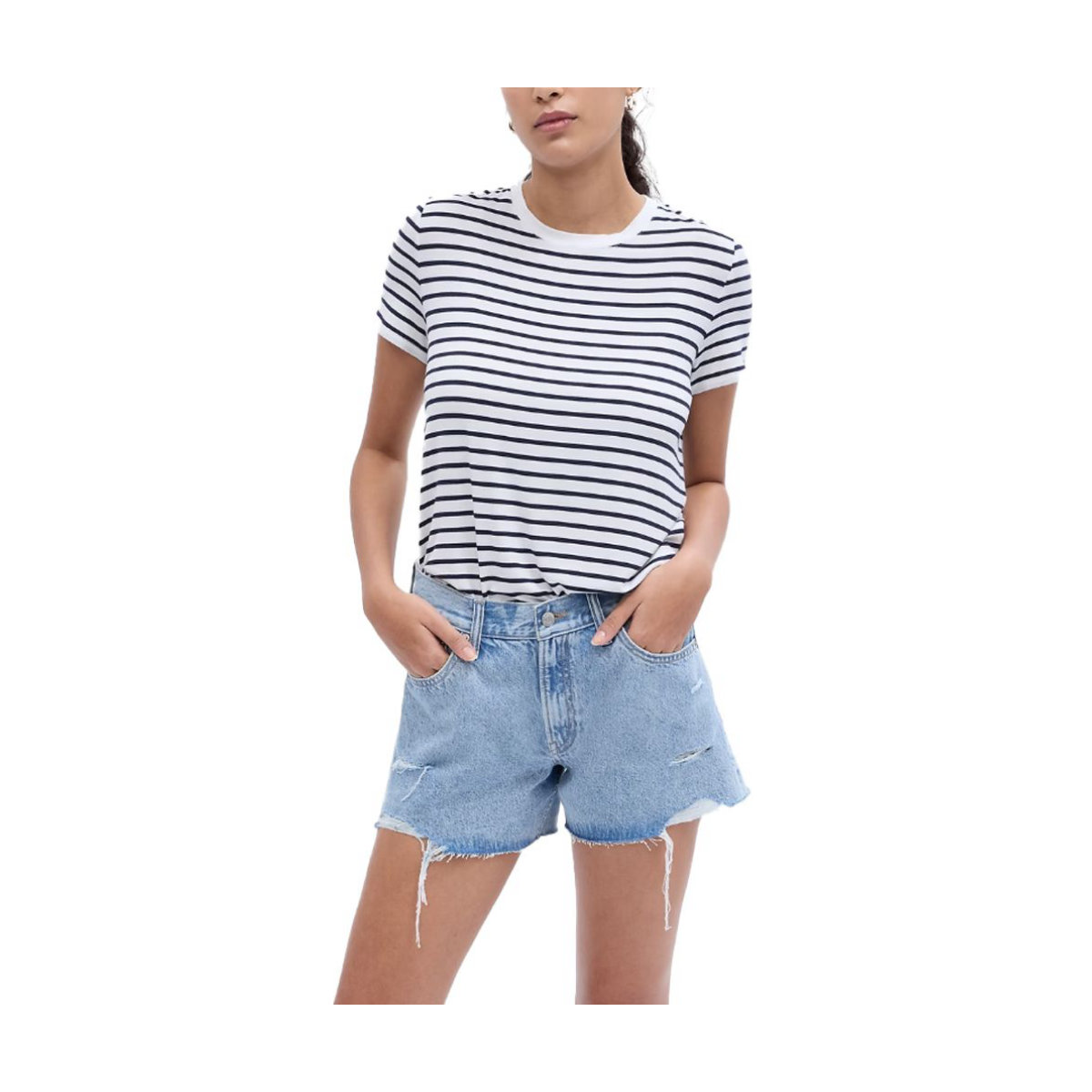 Gap 4" Mid Rise Destructed Stride Shorts with Washwell