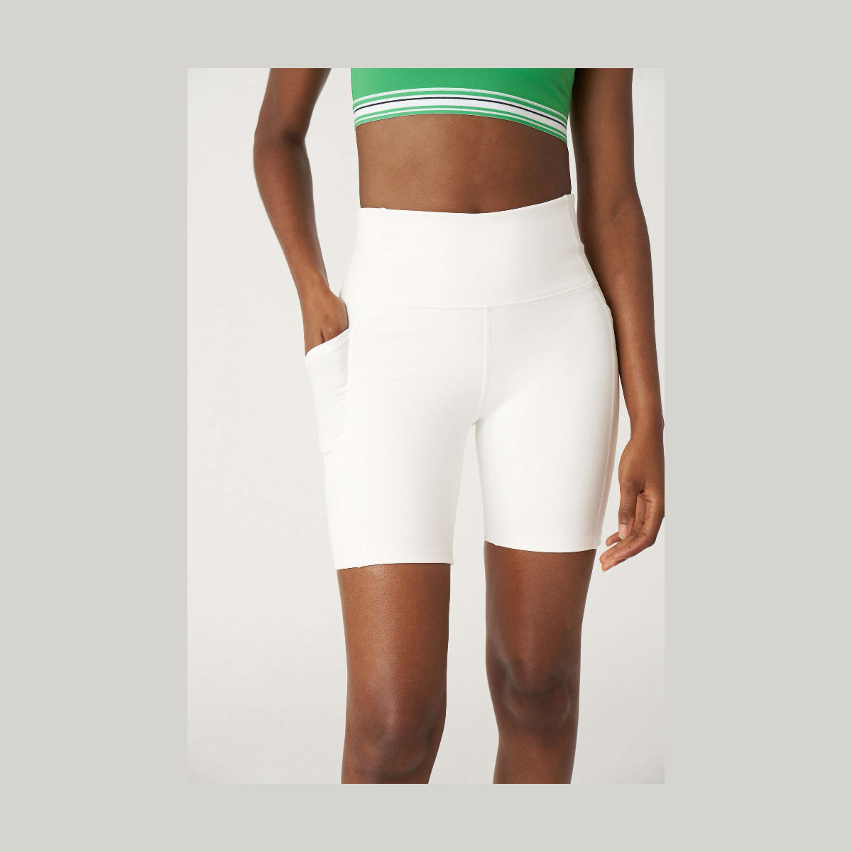 Solid & Striped Soleil High Waisted 7in Pocket Short