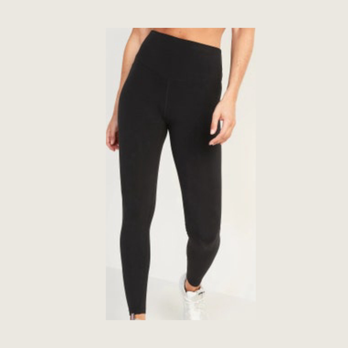 Old Navy Extra High-Waisted PowerChill Hidden-Pocket Leggings