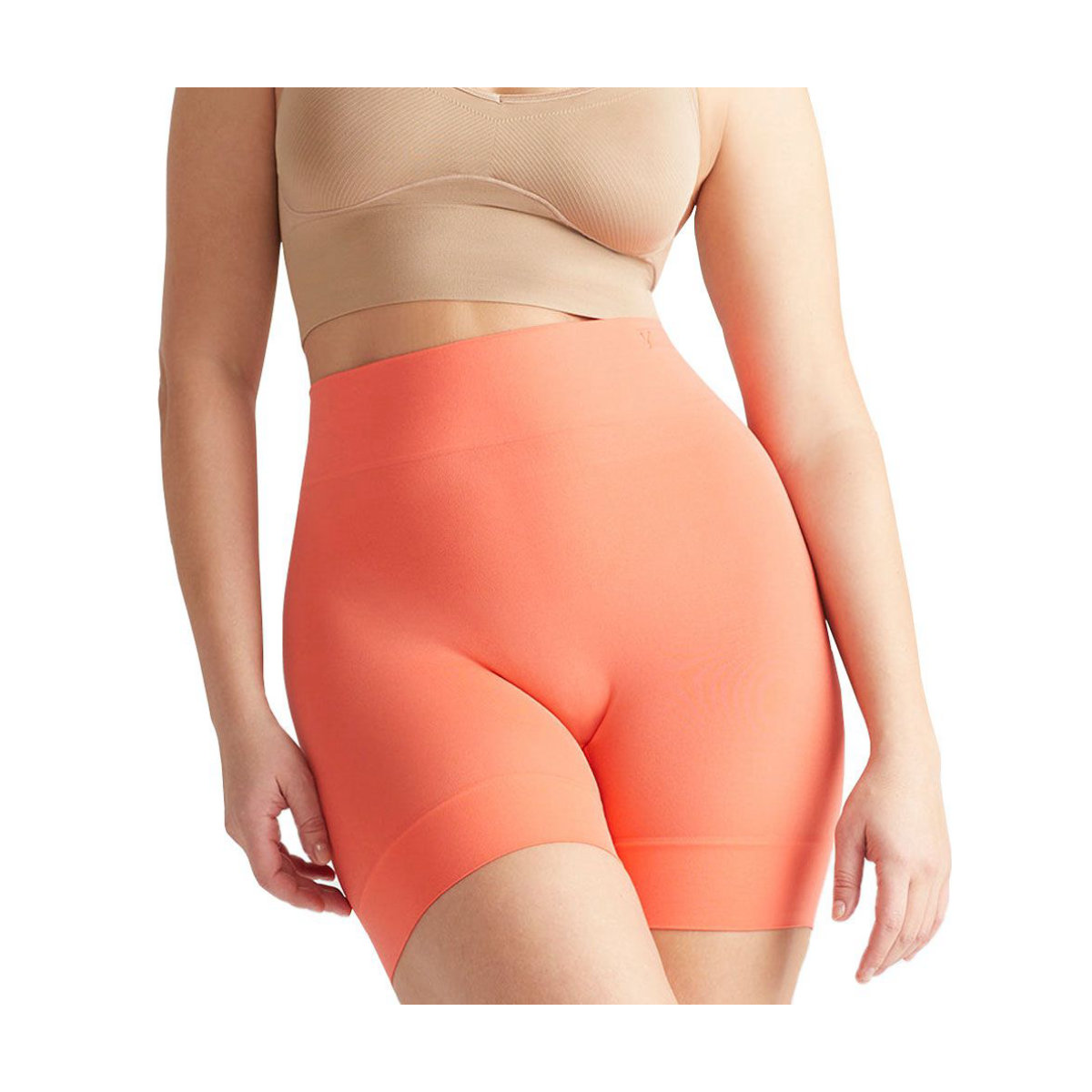 Yummie Bria Comfortably Curved Smoothing Short